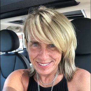 Meet your Posher, Lara michelle